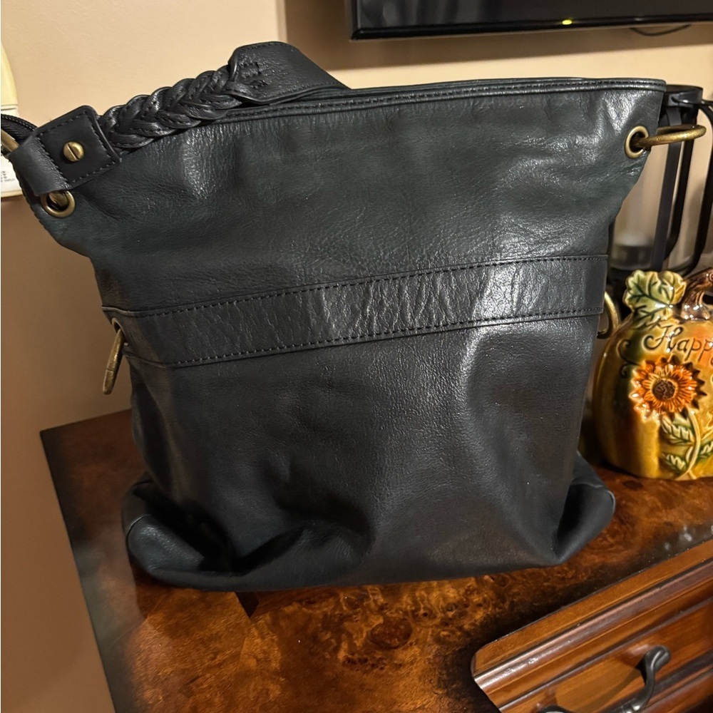 The Sak Black Leather Shoulder Bag - Picture 5 of 13